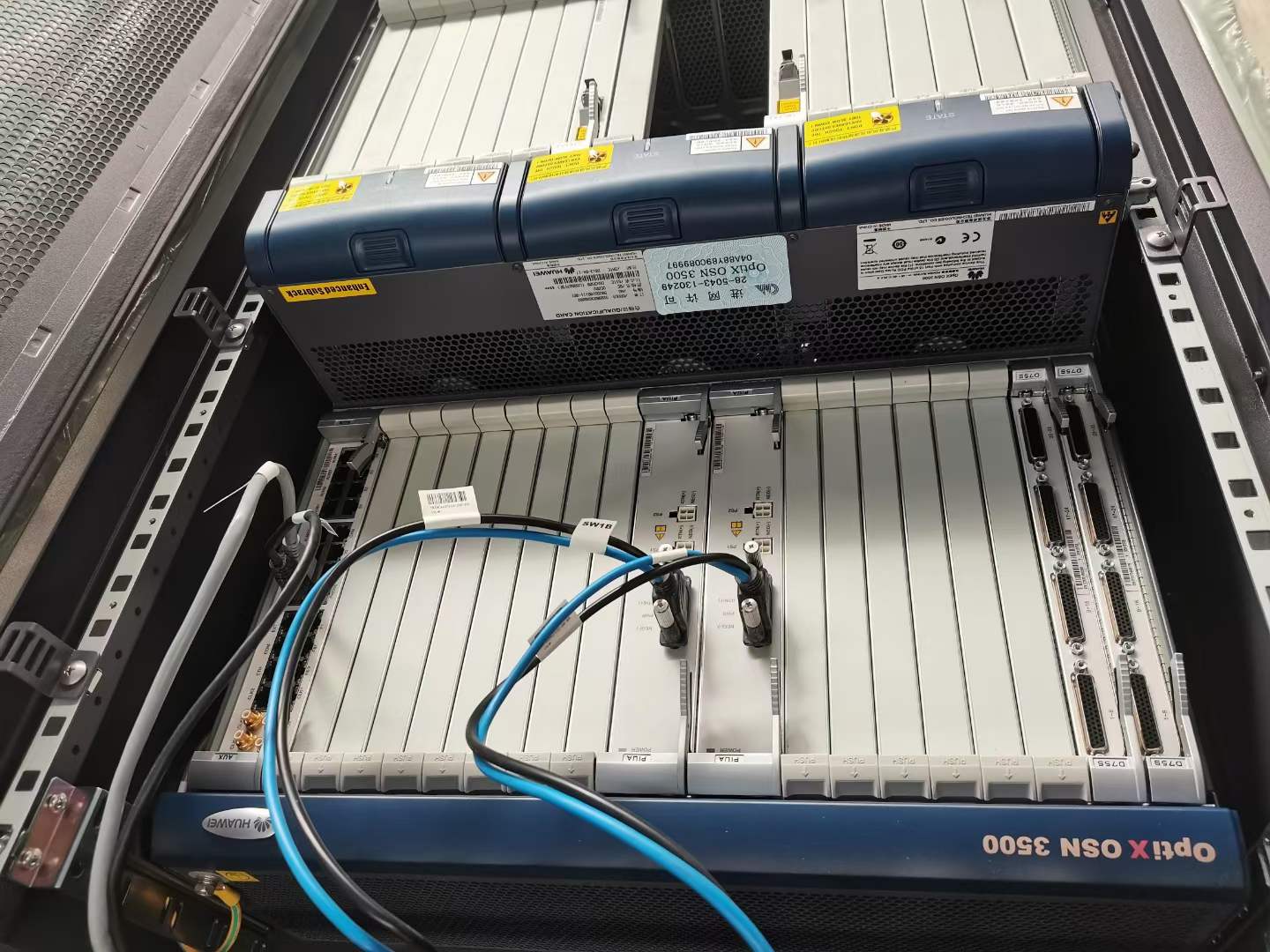 華為OSN3500光傳輸設備 SDH傳送機柜技術的革新者